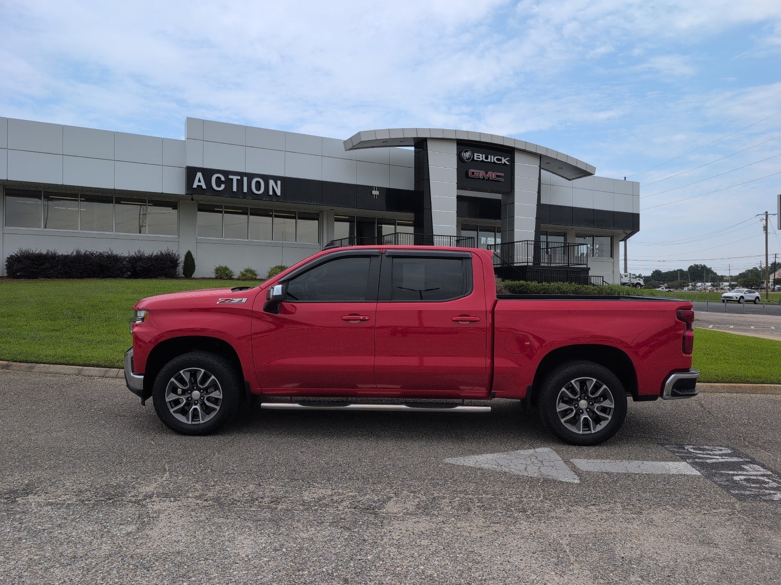 2021 Chevrolet Silverado 1500 — side profile view